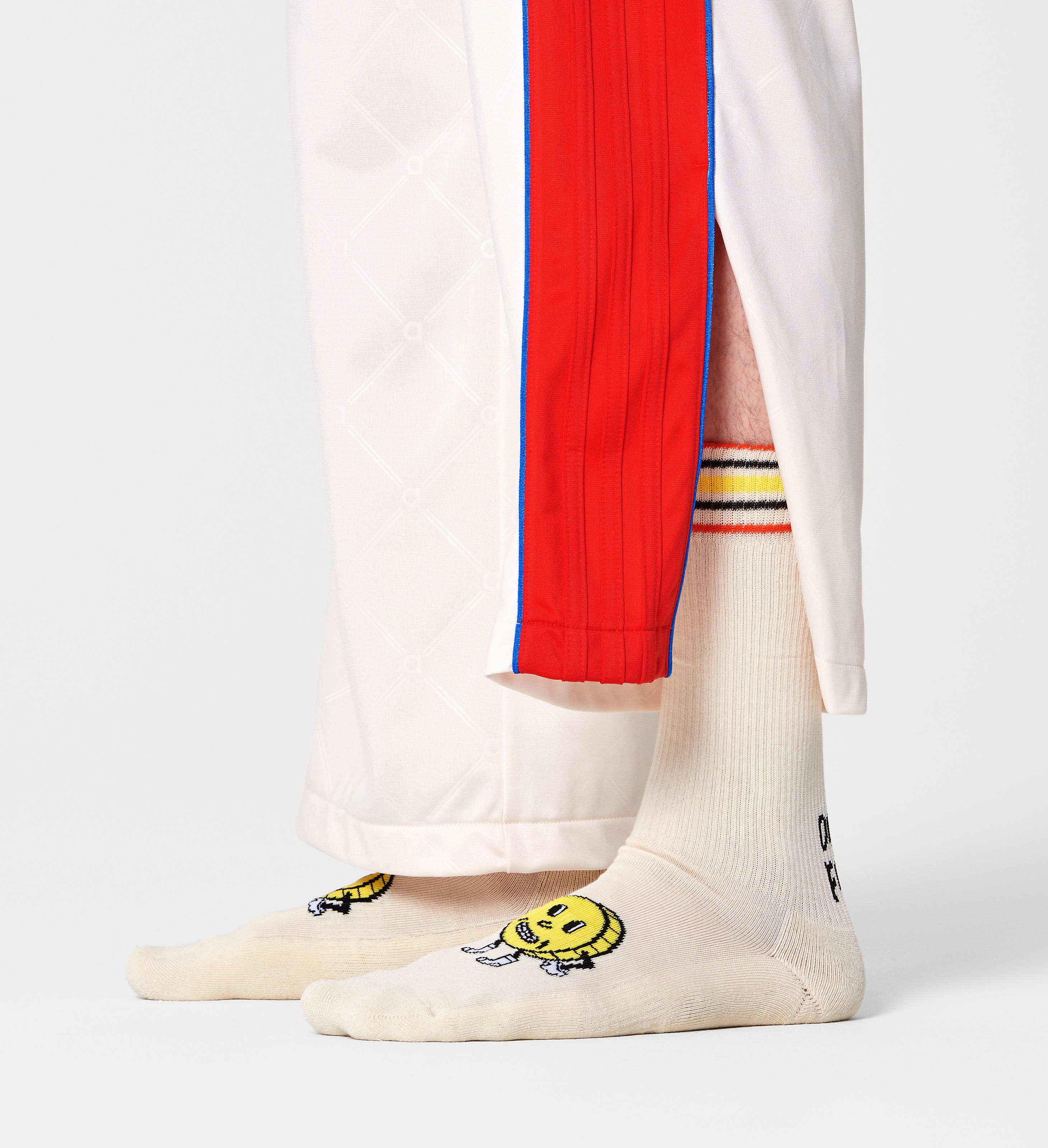 kyrie spongebob socks