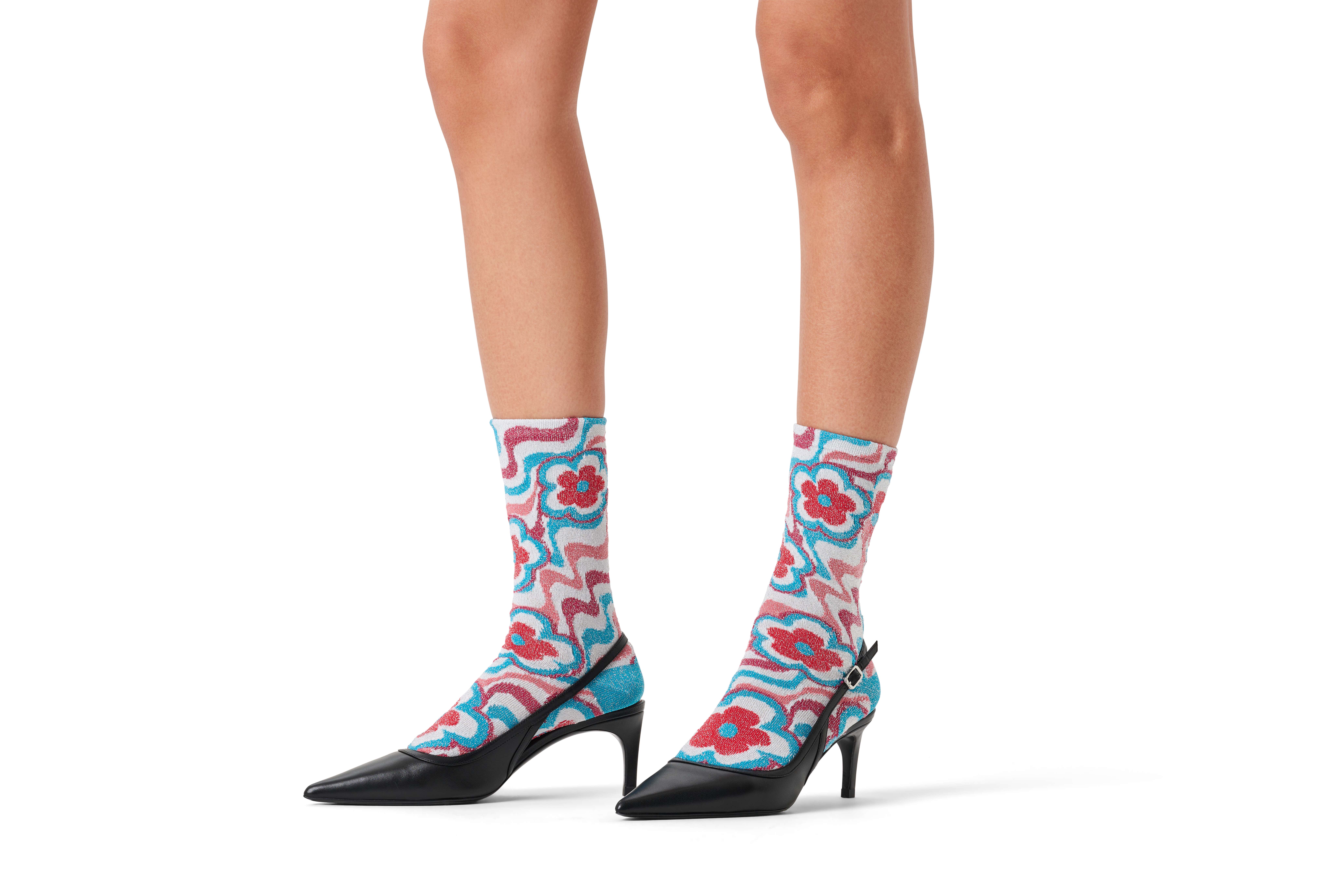 Funky Flowy Flower Print Socks | Fluffy & Fun | Happy Socks NL